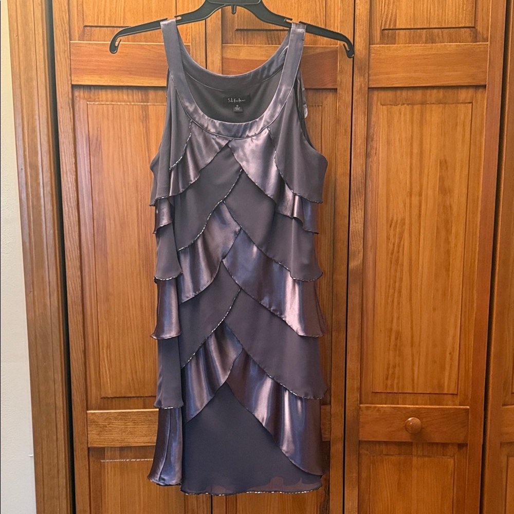 S.L. Fashions Elegant pretty Layered Satin Dress size 18 NWOT